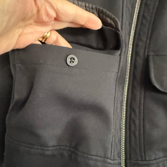 Lole Size XS Black Crew Neck Cropped Knit Bomber Jacket Zipper and Two Pockets - Picture 6 of 11